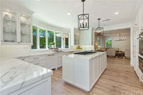 3374 Country Home Court, Thousand Oaks CA: 