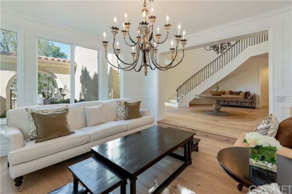 3374 Country Home Court, Thousand Oaks CA: 