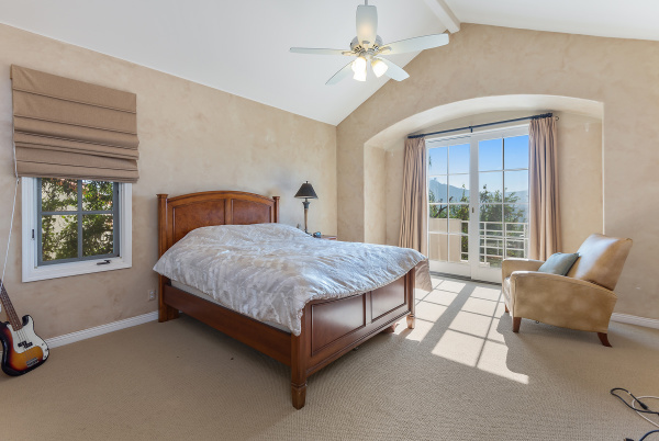 24236 PARK GRANADA, Calabasas CA: 