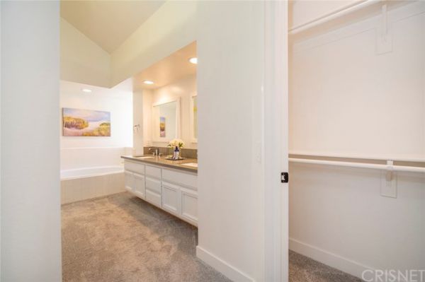 24517 Via Esquina, Calabasas CA: 