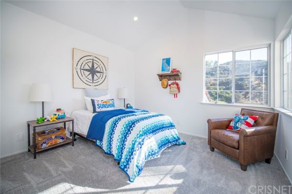 24517 Via Esquina, Calabasas CA: 