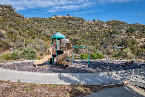 24021 Alder Place, Calabasas CA: 