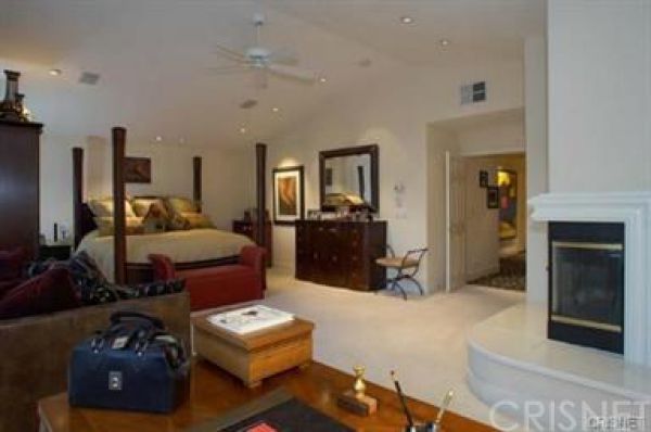 24948 Lorenzo Court, Calabasas CA: 