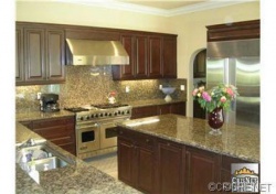 3945 Prado Del Trigo, Calabasas CA: 