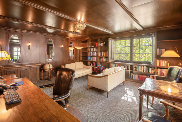 4500 Park Monaco, Calabasas CA: 