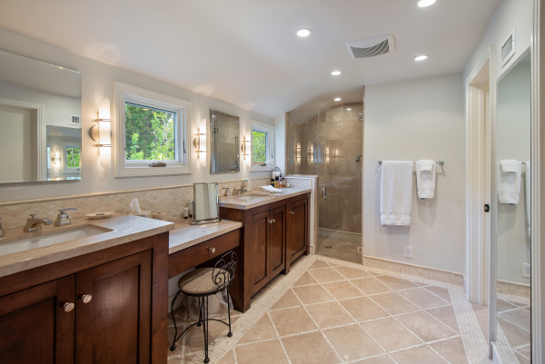 4500 Park Monaco, Calabasas CA: 