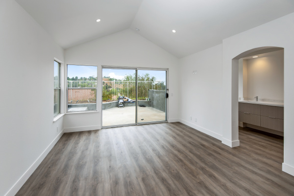 24729 Calle Serranona, Calabasas CA: 