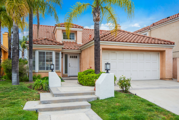 24729 Calle Serranona, Calabasas CA: 