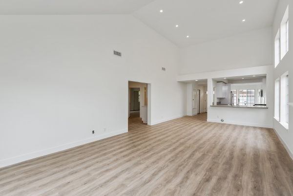 24729 Calle Serranona, Calabasas CA: 