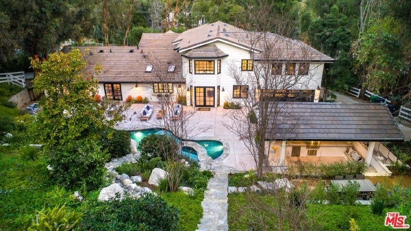 5376 Round Meadow Road, Hidden Hills CA: 